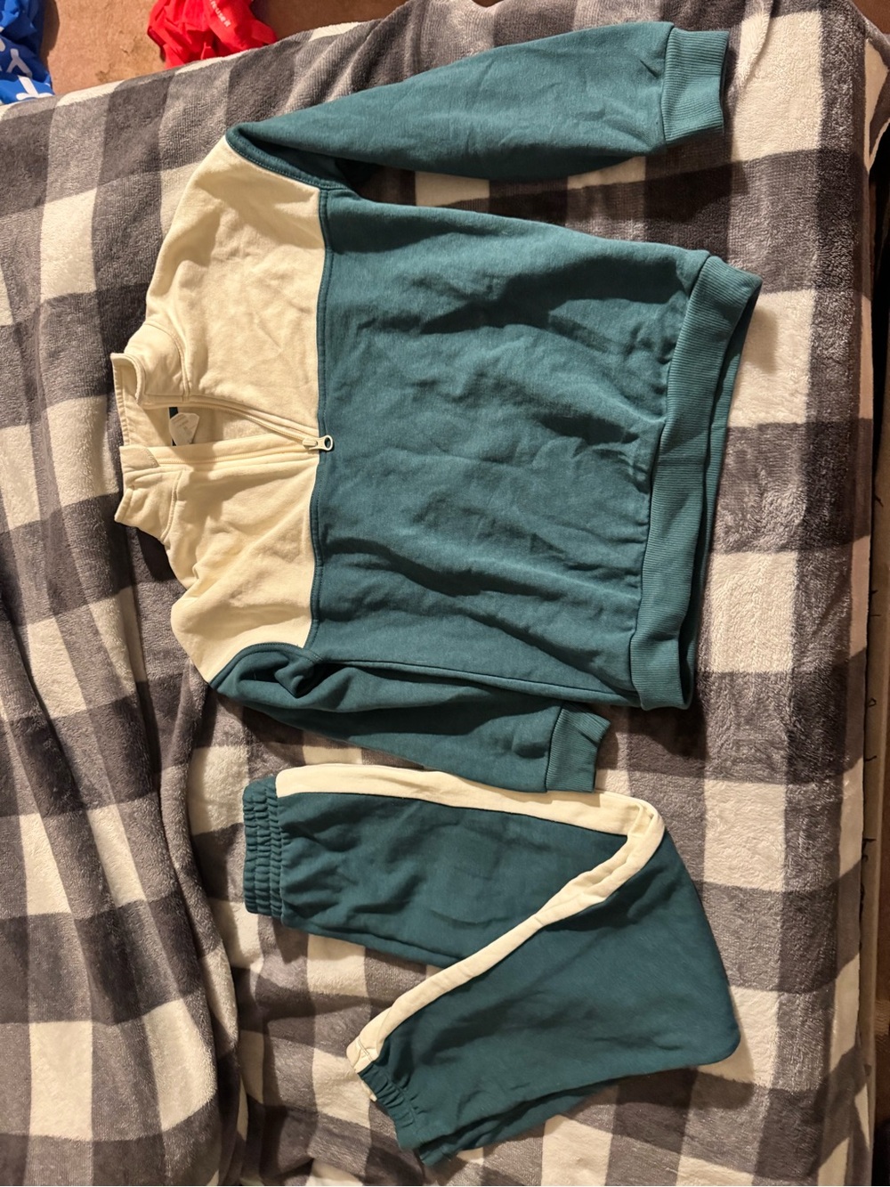 Two-Tone Teal and Cream Half-Zip Sweatshirt Set unisex kids